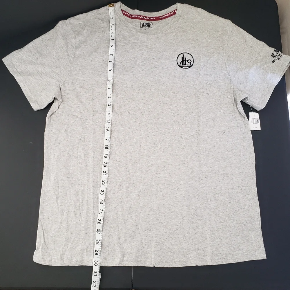 Star Wars Galaxy's Edge Black Spire Outpost Mens Large Short Sleeve Gray Tee NWT - Picture 13 of 13